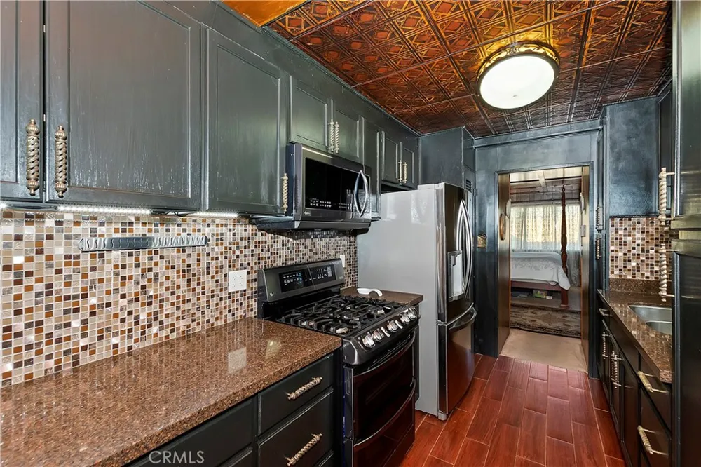 571 Pine Lane Sugarloaf, CA 92386