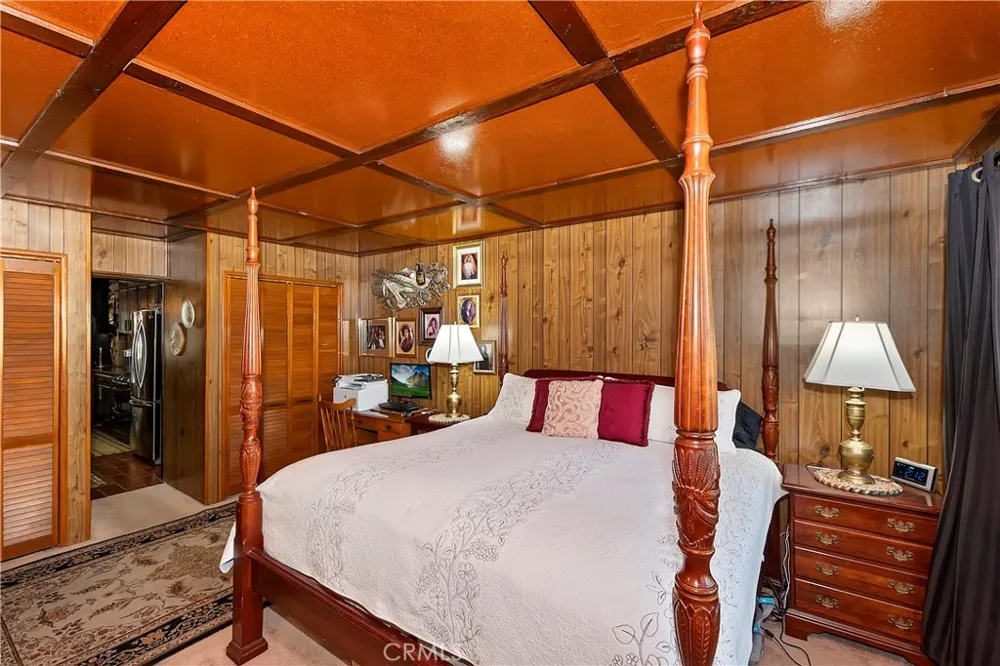 571 Pine Lane Sugarloaf, CA 92386