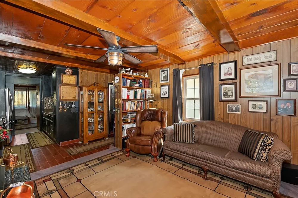 571 Pine Lane Sugarloaf, CA 92386