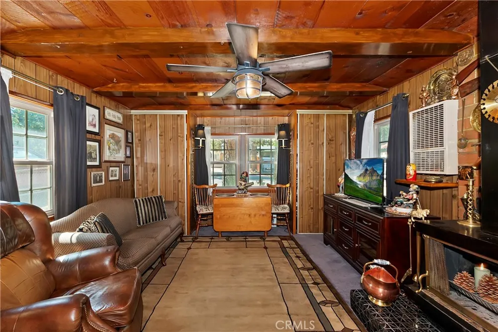 571 Pine Lane Sugarloaf, CA 92386