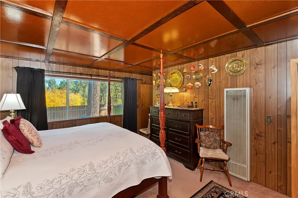 571 Pine Lane Sugarloaf, CA 92386