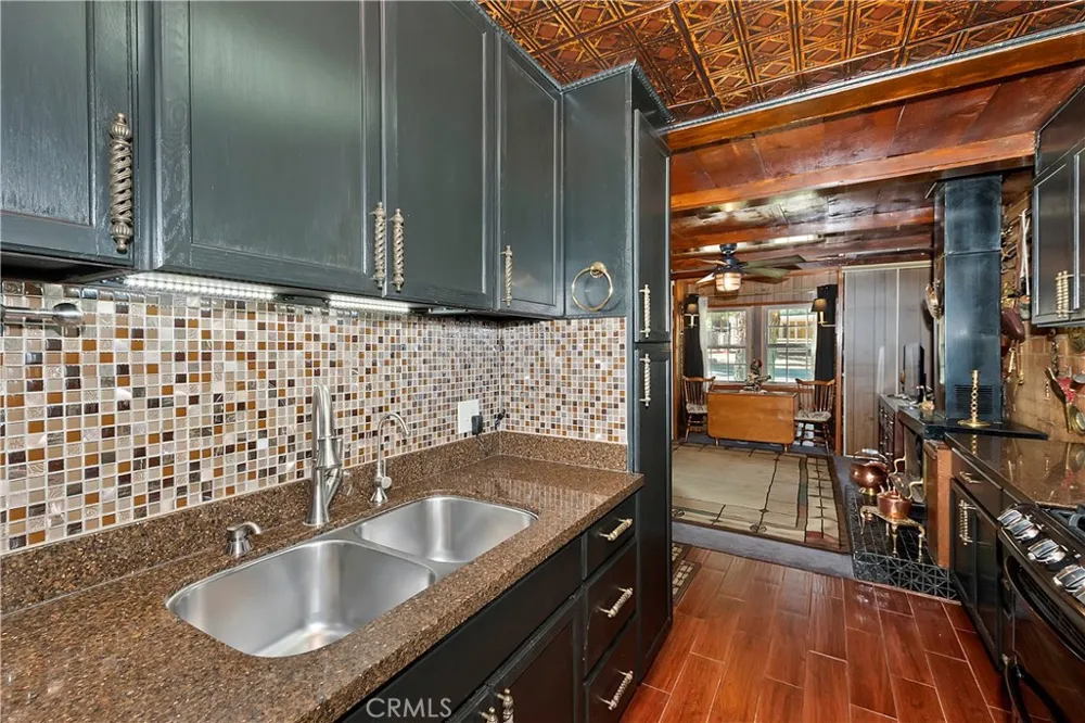 571 Pine Lane Sugarloaf, CA 92386
