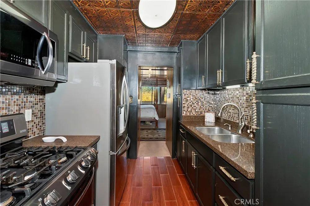 571 Pine Lane Sugarloaf, CA 92386