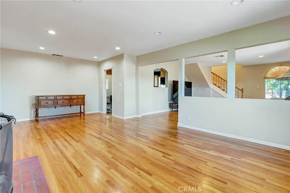 2800 Jolley Drive Burbank, CA 91504