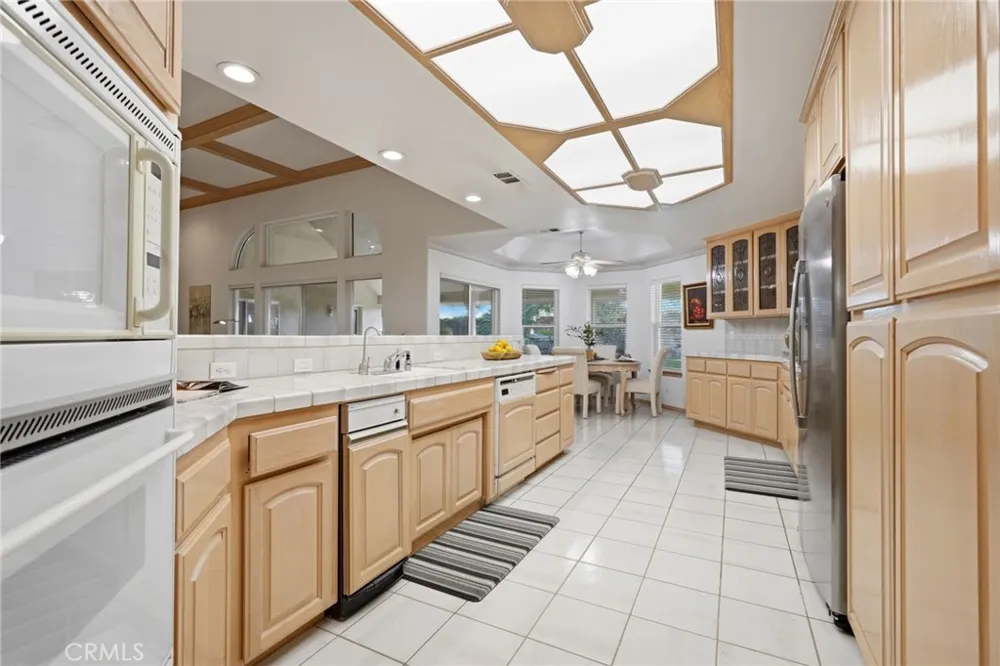 3403 E Vassar Court Visalia, CA 93292
