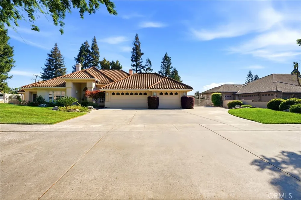 3403 E Vassar Court Visalia, CA 93292