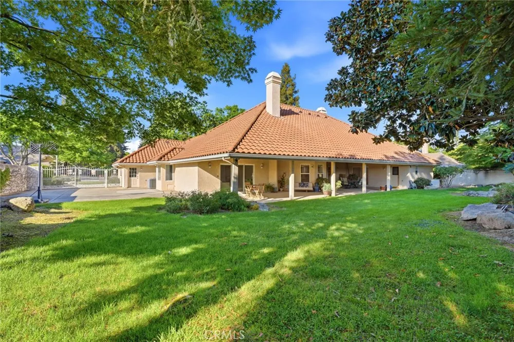 3403 E Vassar Court Visalia, CA 93292