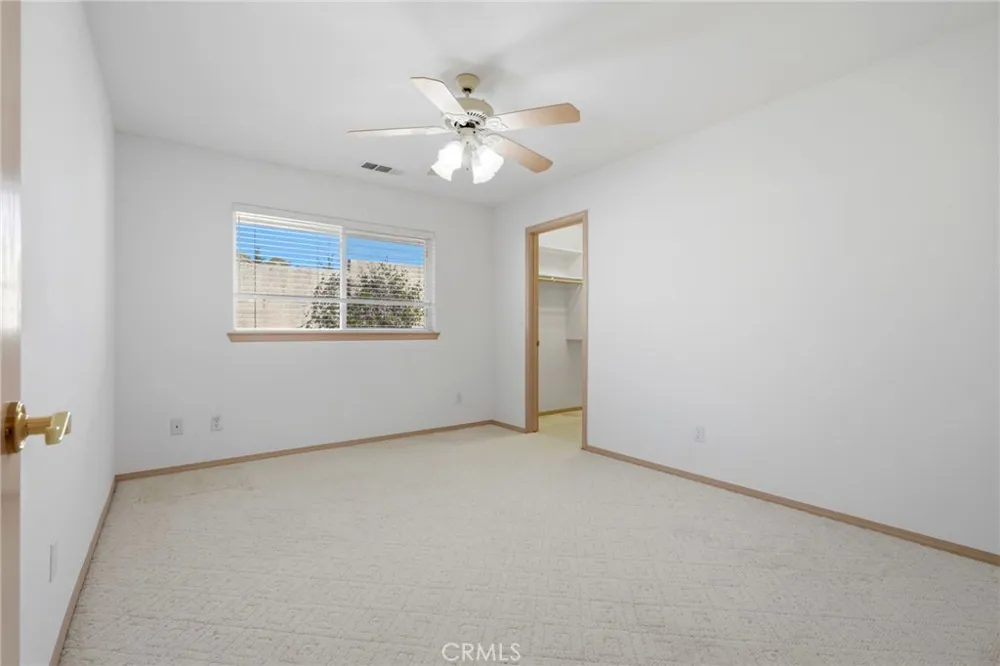 3403 E Vassar Court Visalia, CA 93292