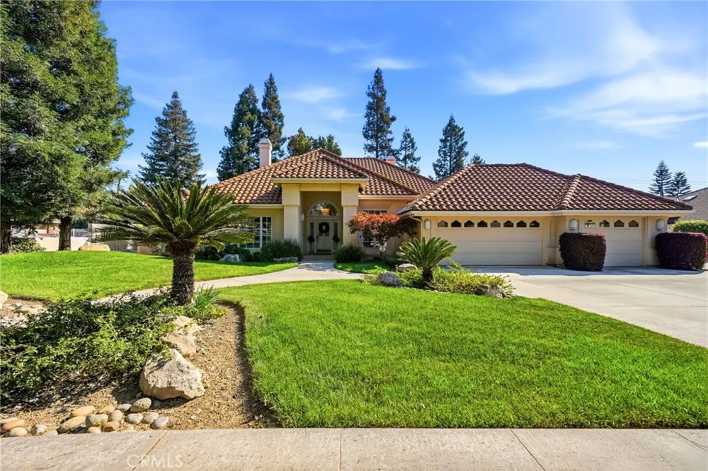 3403 E Vassar Court Visalia, CA 93292
