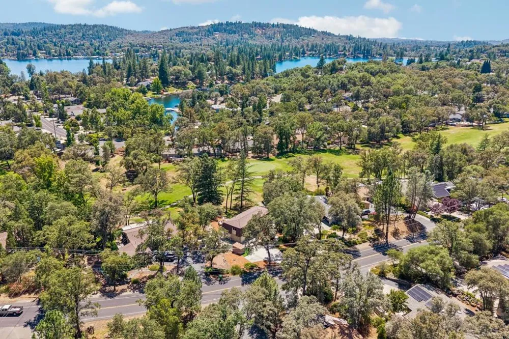 12007 Torrey Pines Drive Auburn, CA 95602