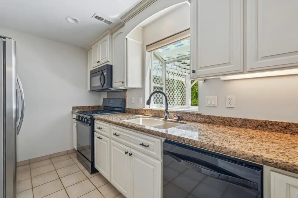12007 Torrey Pines Drive Auburn, CA 95602