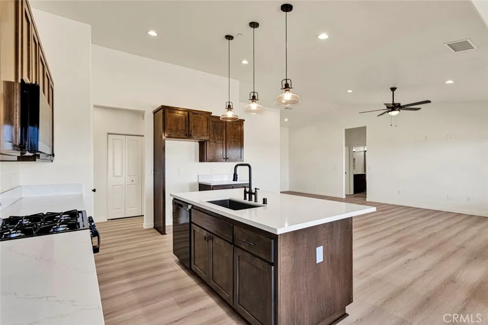 9210 Marco Road Phelan, CA 92371