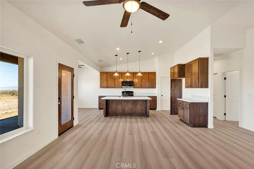 9210 Marco Road Phelan, CA 92371