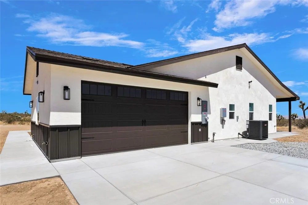 9210 Marco Road Phelan, CA 92371