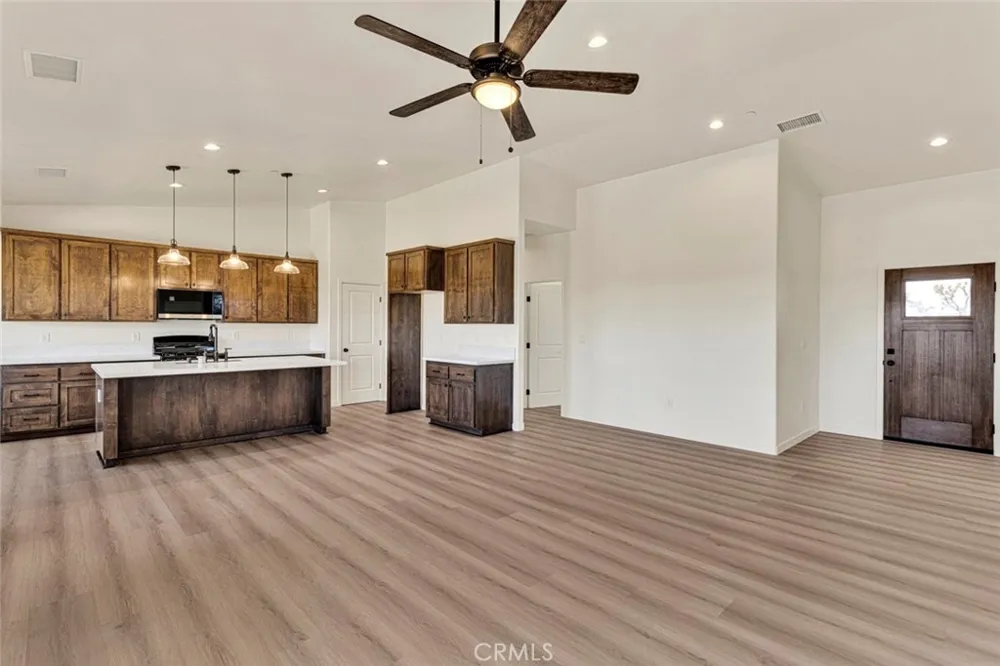 9210 Marco Road Phelan, CA 92371