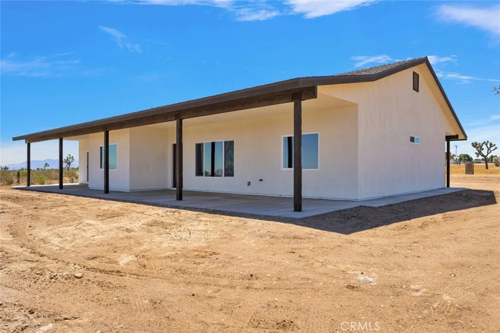 9210 Marco Road Phelan, CA 92371