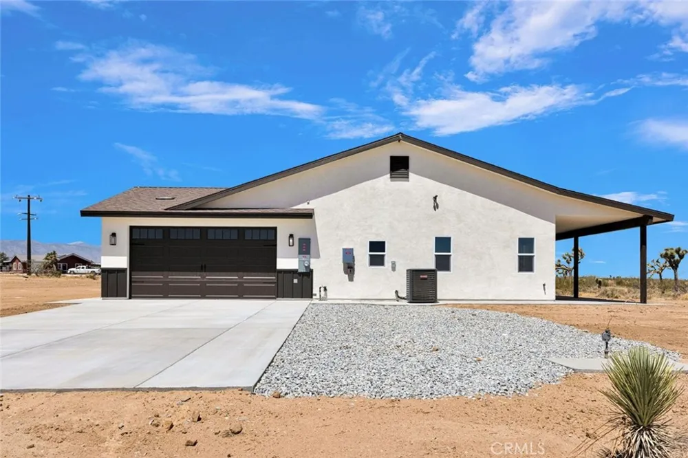 9210 Marco Road Phelan, CA 92371