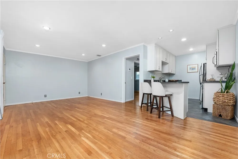 4252 fair Avenue #22 Studio City, CA 91602