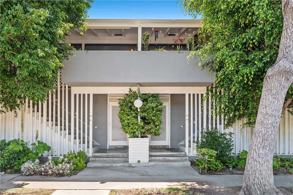 4252 fair Avenue #22 Studio City, CA 91602