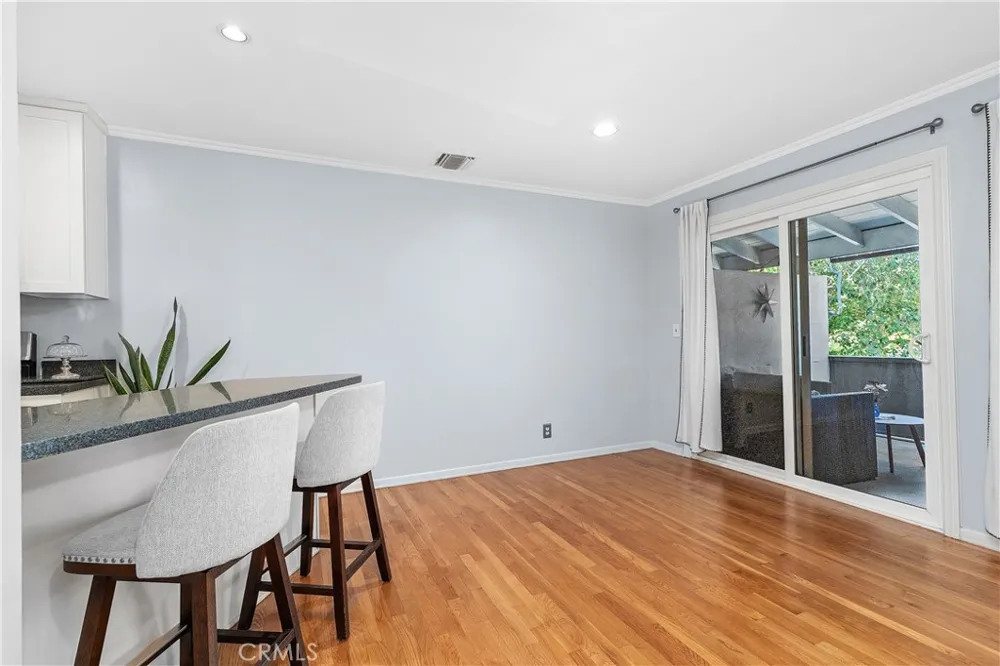 4252 fair Avenue #22 Studio City, CA 91602