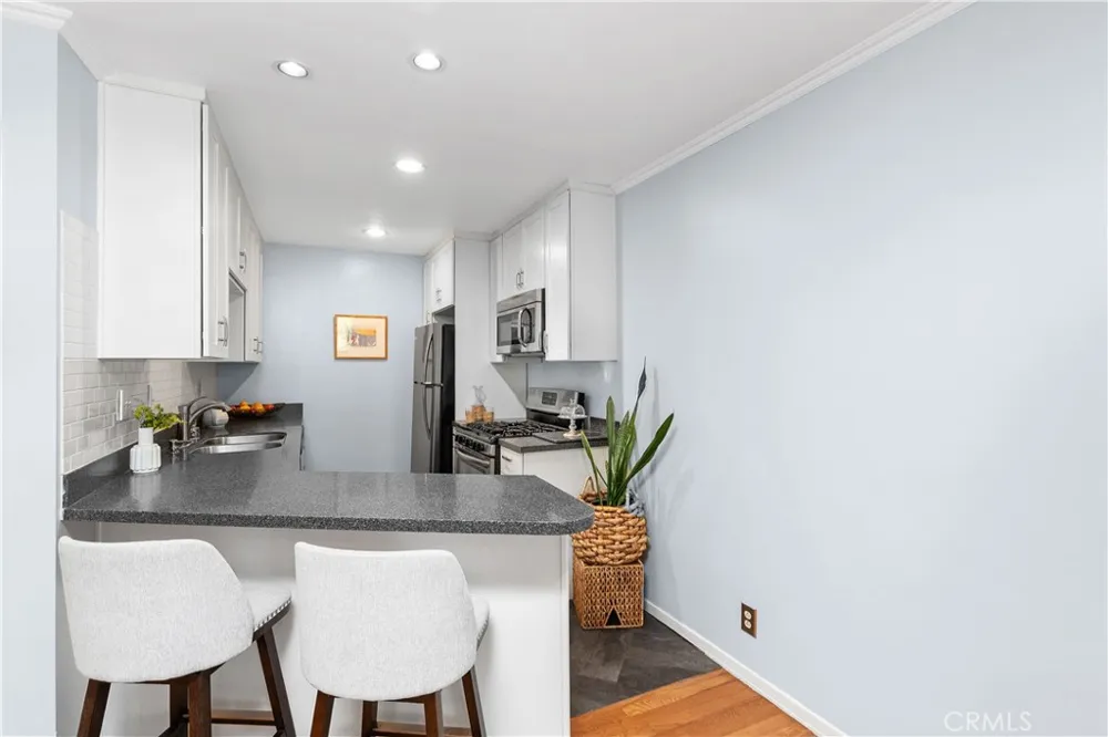 4252 fair Avenue #22 Studio City, CA 91602