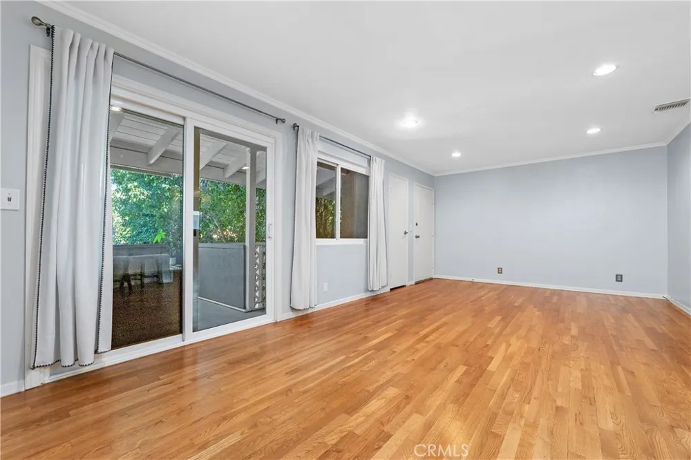 4252 fair Avenue #22 Studio City, CA 91602