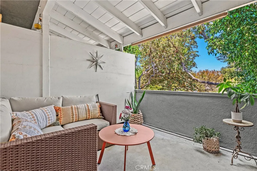 4252 fair Avenue #22 Studio City, CA 91602