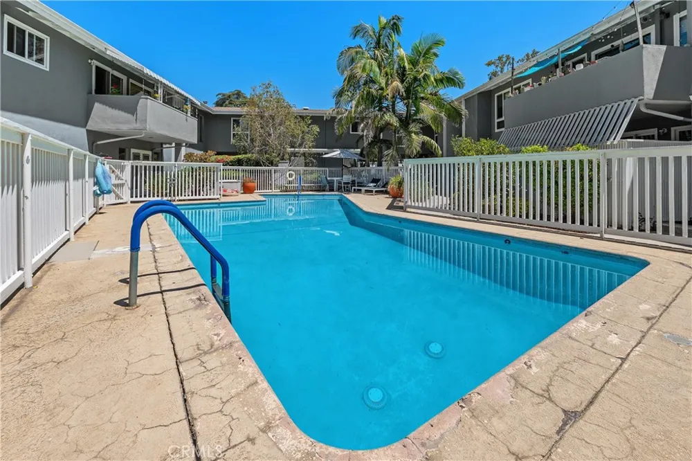 4252 fair Avenue #22 Studio City, CA 91602