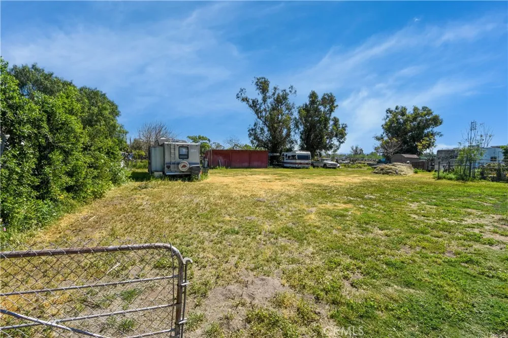 14664 Walters Eastvale, CA 92880