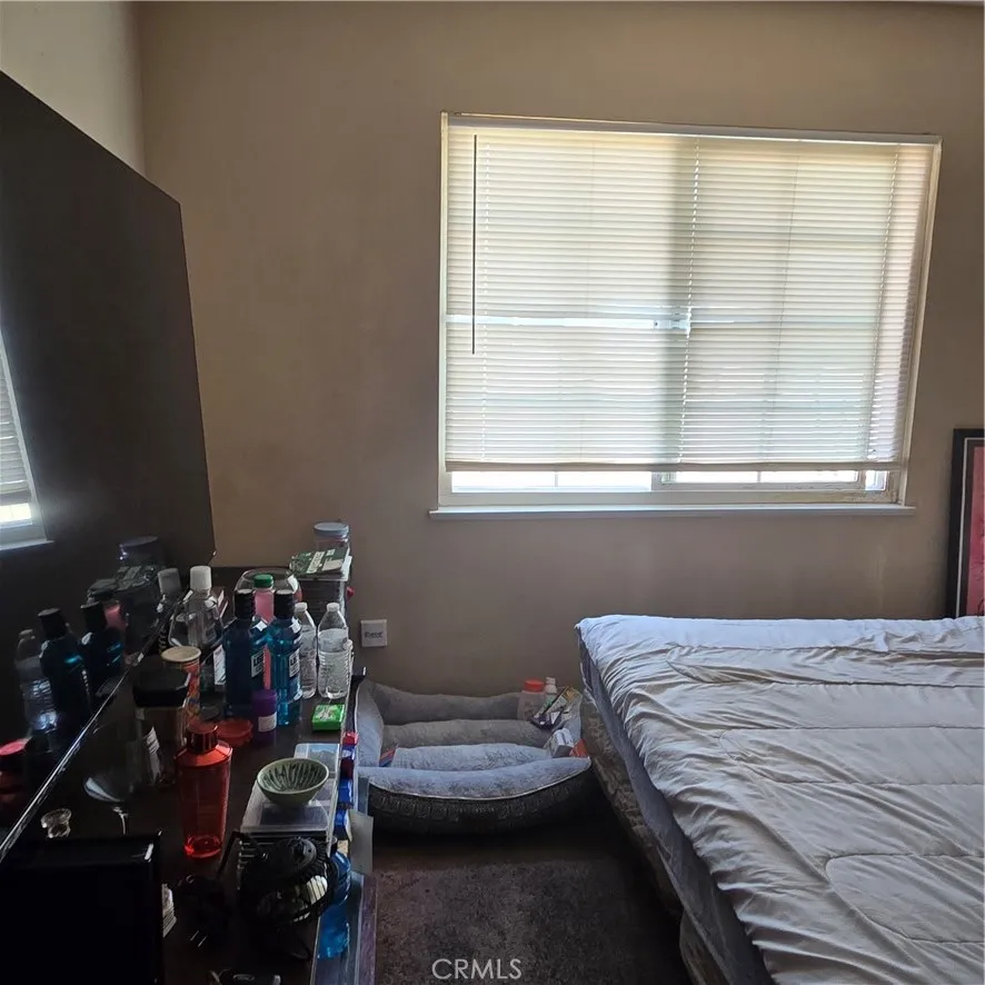 38527 36th st east Palmdale, CA 93550