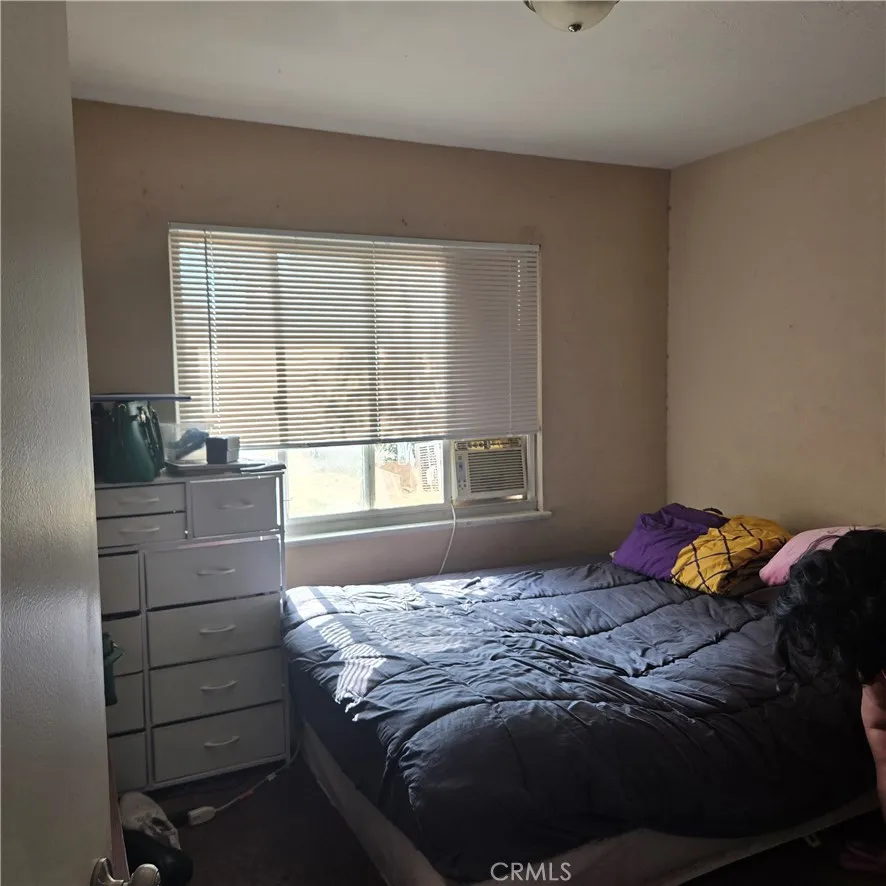 38527 36th st east Palmdale, CA 93550