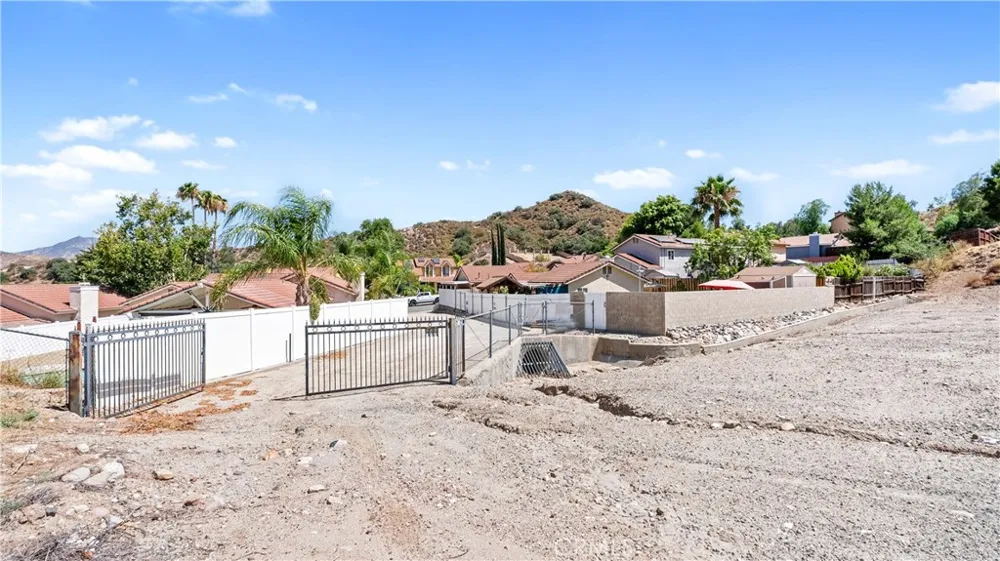 15221 Poppy Meadow Canyon Country, CA 91387