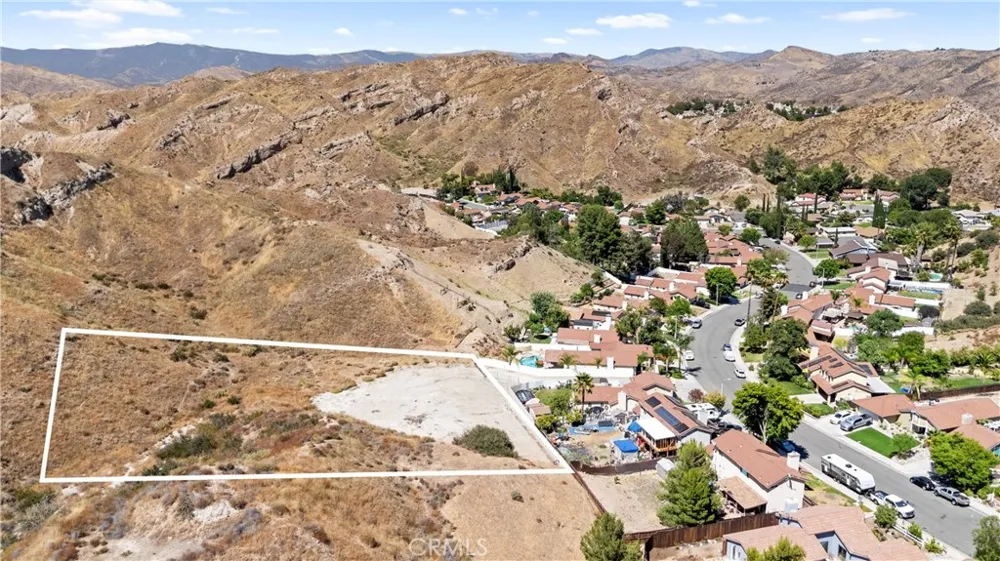 15221 Poppy Meadow Canyon Country, CA 91387