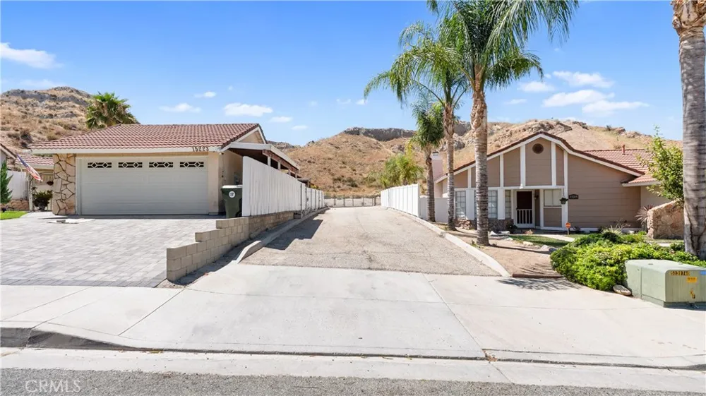 15221 Poppy Meadow Canyon Country, CA 91387