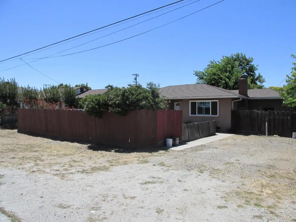 3020 Airline Highway Hollister, CA 95023