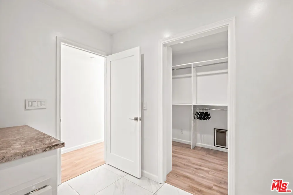 23 Privateer Street Marina del Rey, CA 90292