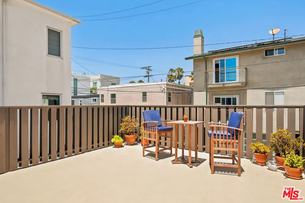 23 Privateer Street Marina del Rey, CA 90292