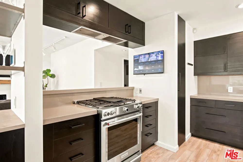 23 Privateer Street Marina del Rey, CA 90292