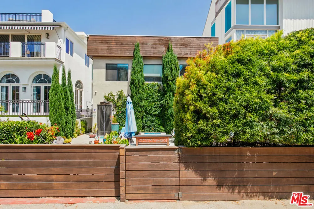 23 Privateer Street Marina del Rey, CA 90292