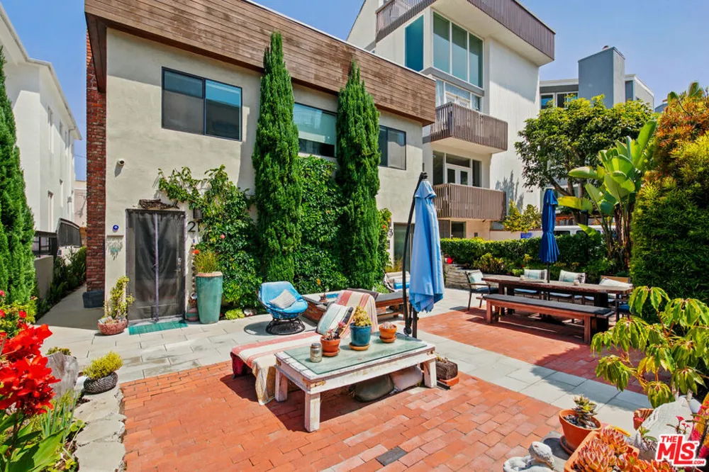 23 Privateer Street Marina del Rey, CA 90292