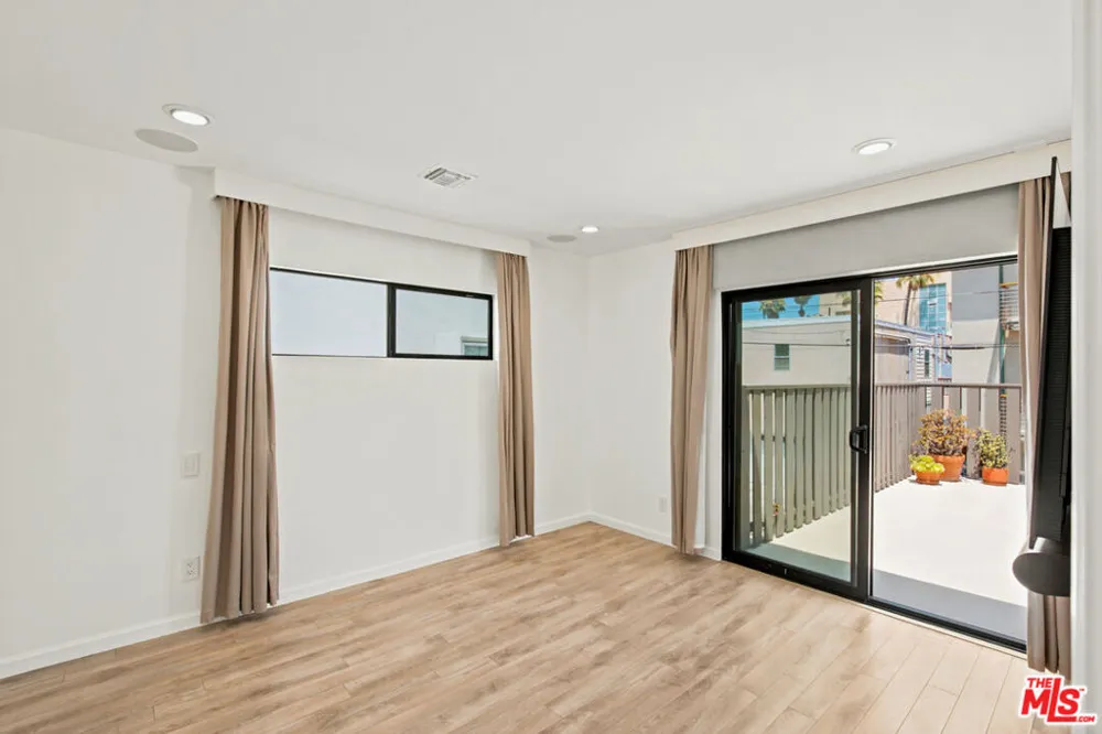 23 Privateer Street Marina del Rey, CA 90292