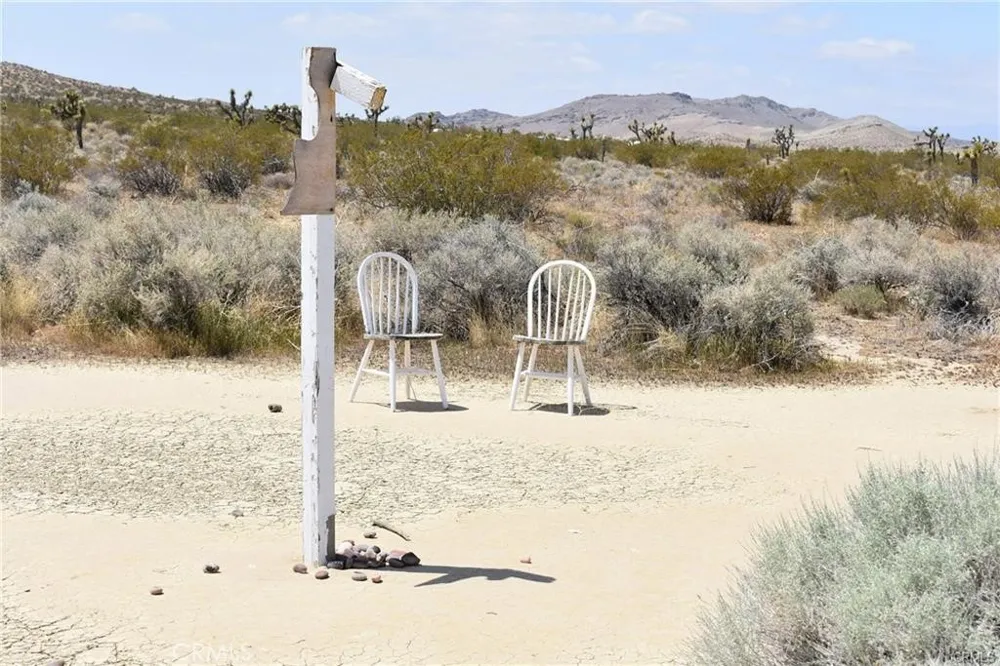 1 Clark St & N/O Champagne Ave Mojave, CA 93501