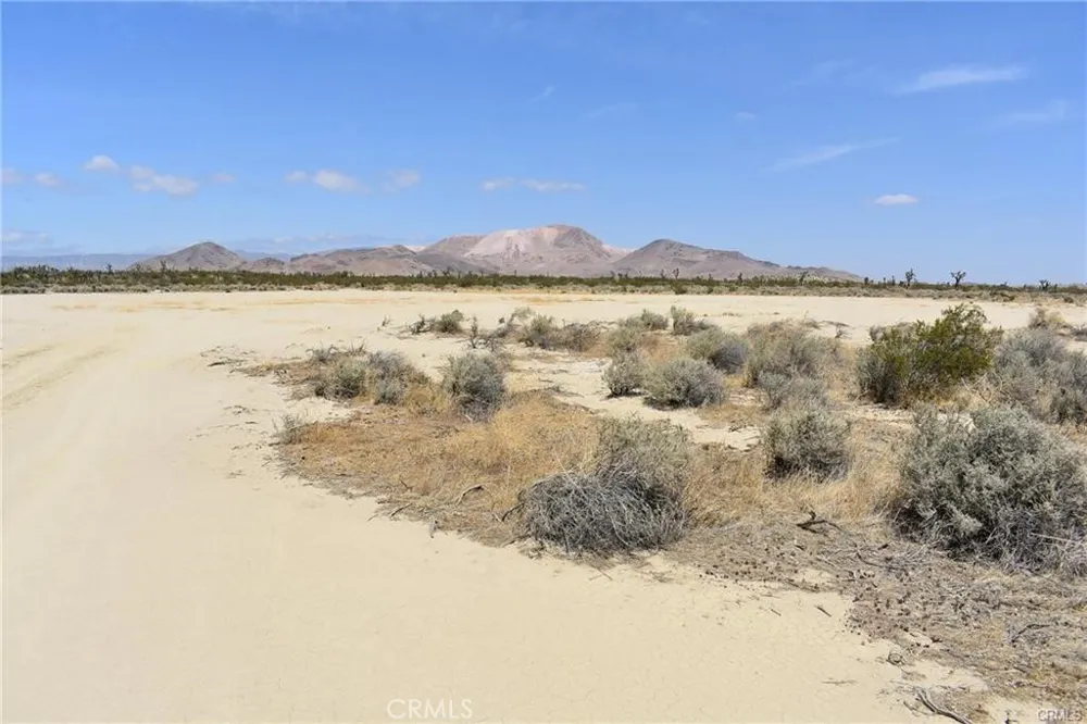 1 Clark St & N/O Champagne Ave Mojave, CA 93501