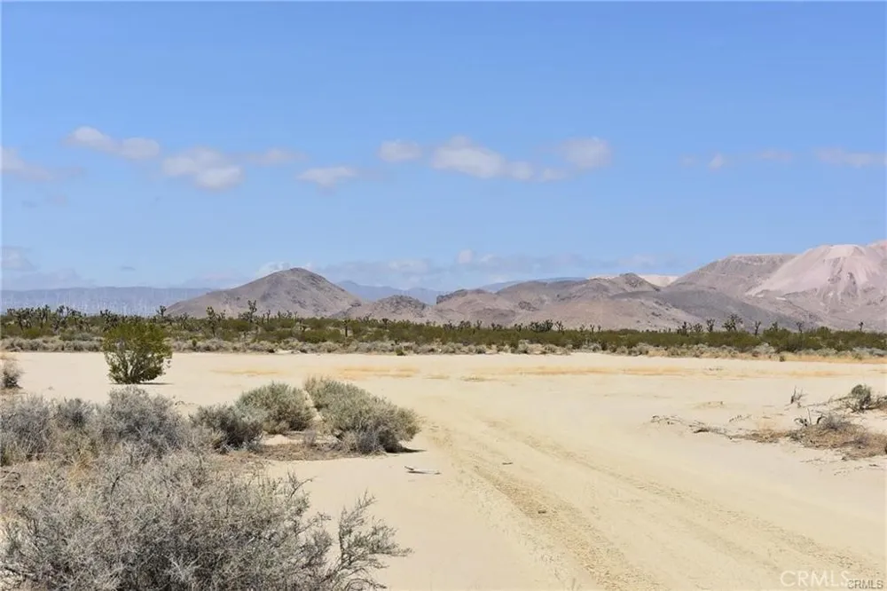 1 Clark St & N/O Champagne Ave Mojave, CA 93501
