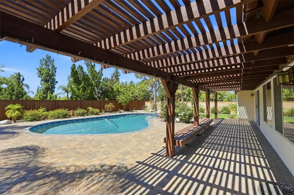 165 Cottonwood Avenue Riverside, CA 92506