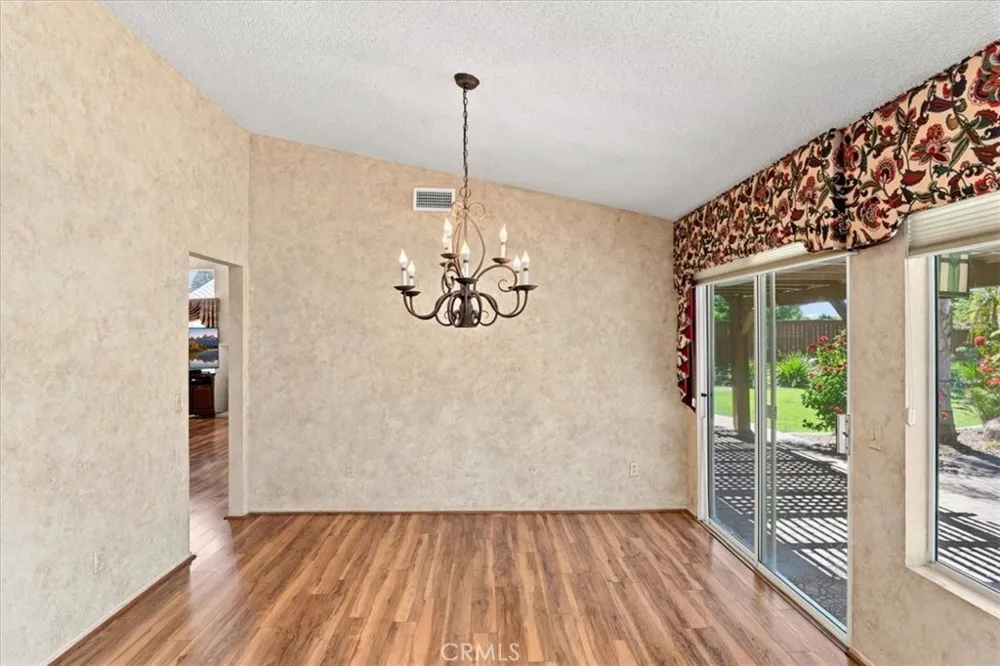 165 Cottonwood Avenue Riverside, CA 92506