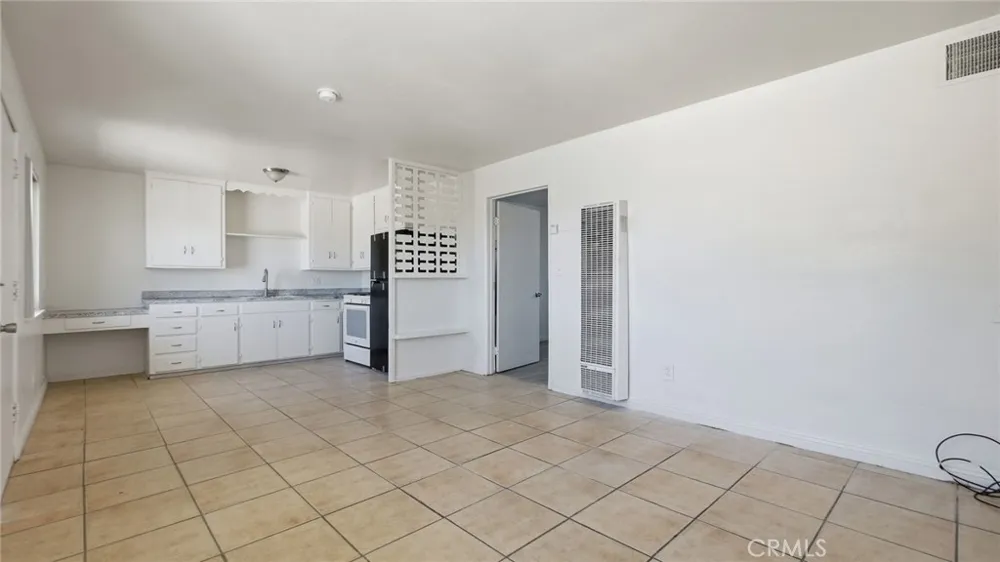 511 E Fredricks Barstow, CA 92311