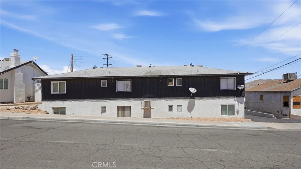 511 E Fredricks Barstow, CA 92311