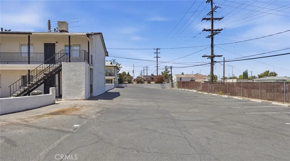 511 E Fredricks Barstow, CA 92311