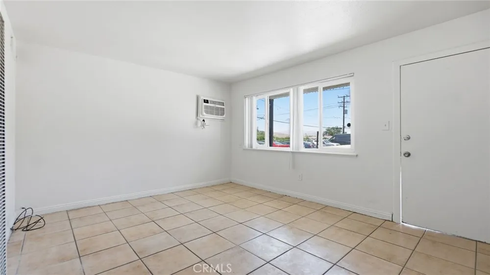 511 E Fredricks Barstow, CA 92311
